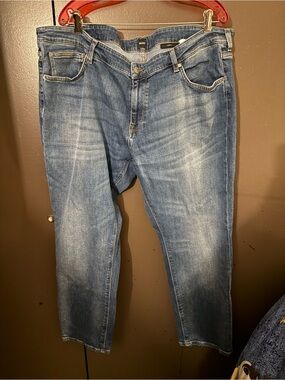 Boss Men's Medium Blue Straight-Leg Jeans